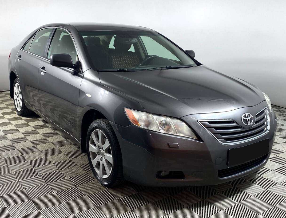 Toyota Camry с пробегом — 2006 год. Фото: #1