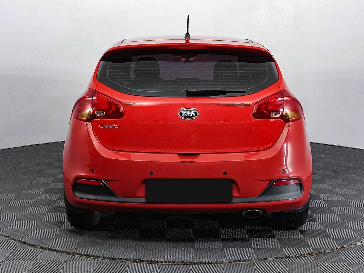Kia Ceed с пробегом — 2015 год. Фото: #5