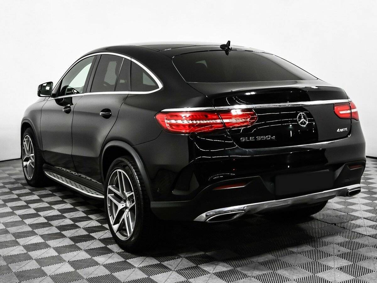 Mercedes-Benz GLE Coupe с пробегом — 2015 год. Фото: #6