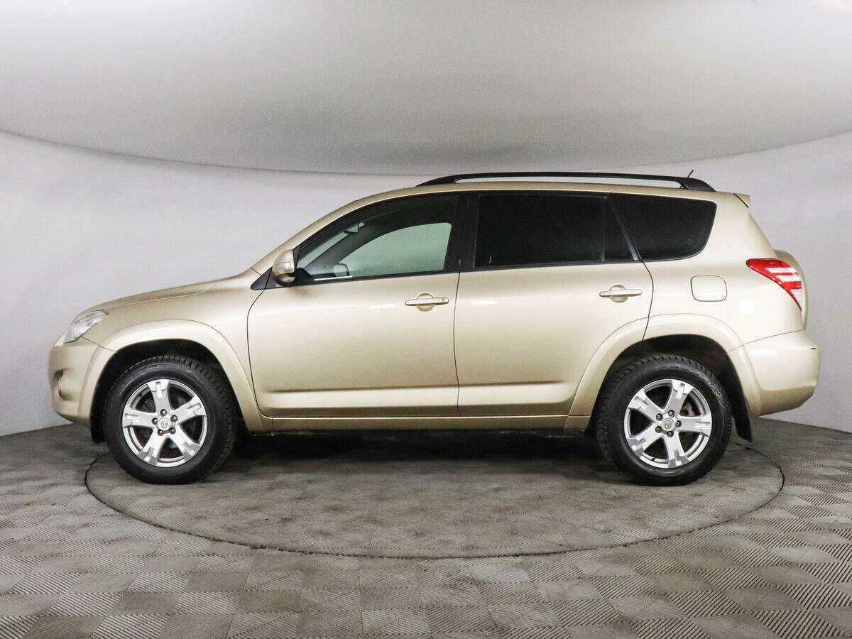 Toyota RAV4 с пробегом — 2011 год. Фото: #7