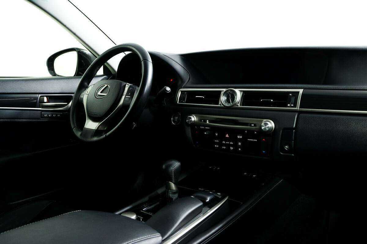 Lexus GS с пробегом — 2012 год. Фото: #8