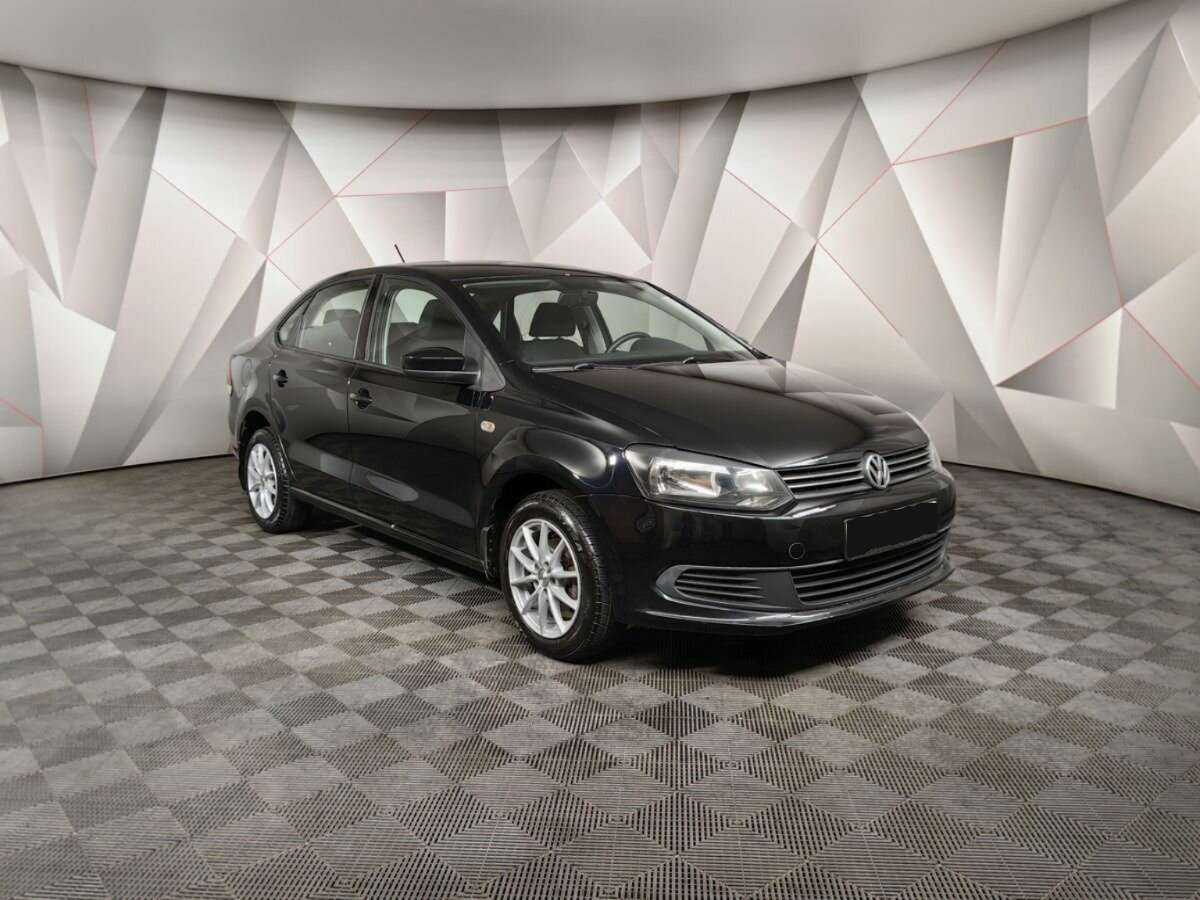 Volkswagen Polo с пробегом — 2013 год. Фото: #2