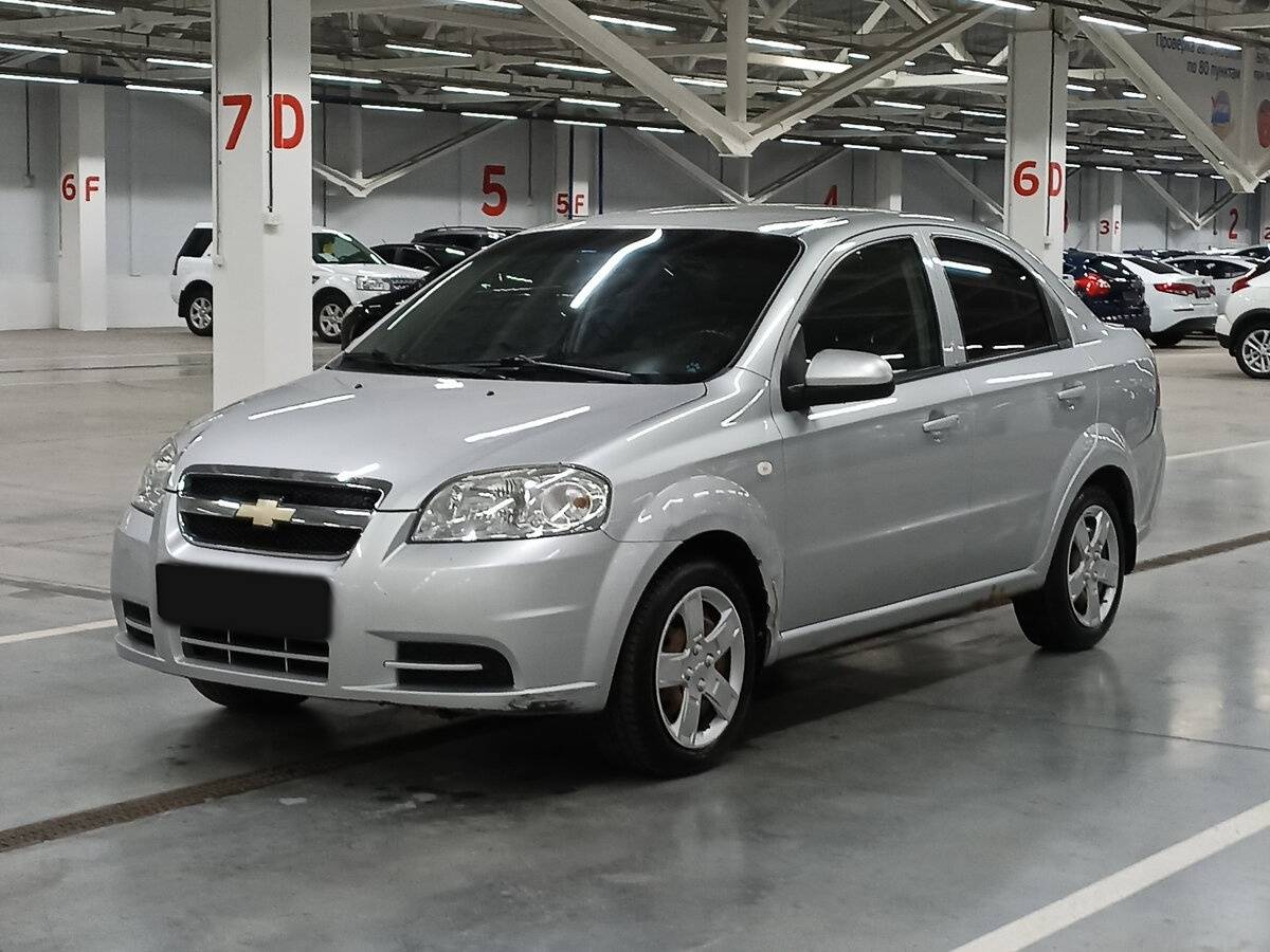 Chevrolet Aveo с пробегом — 2010 год. Фото: #0