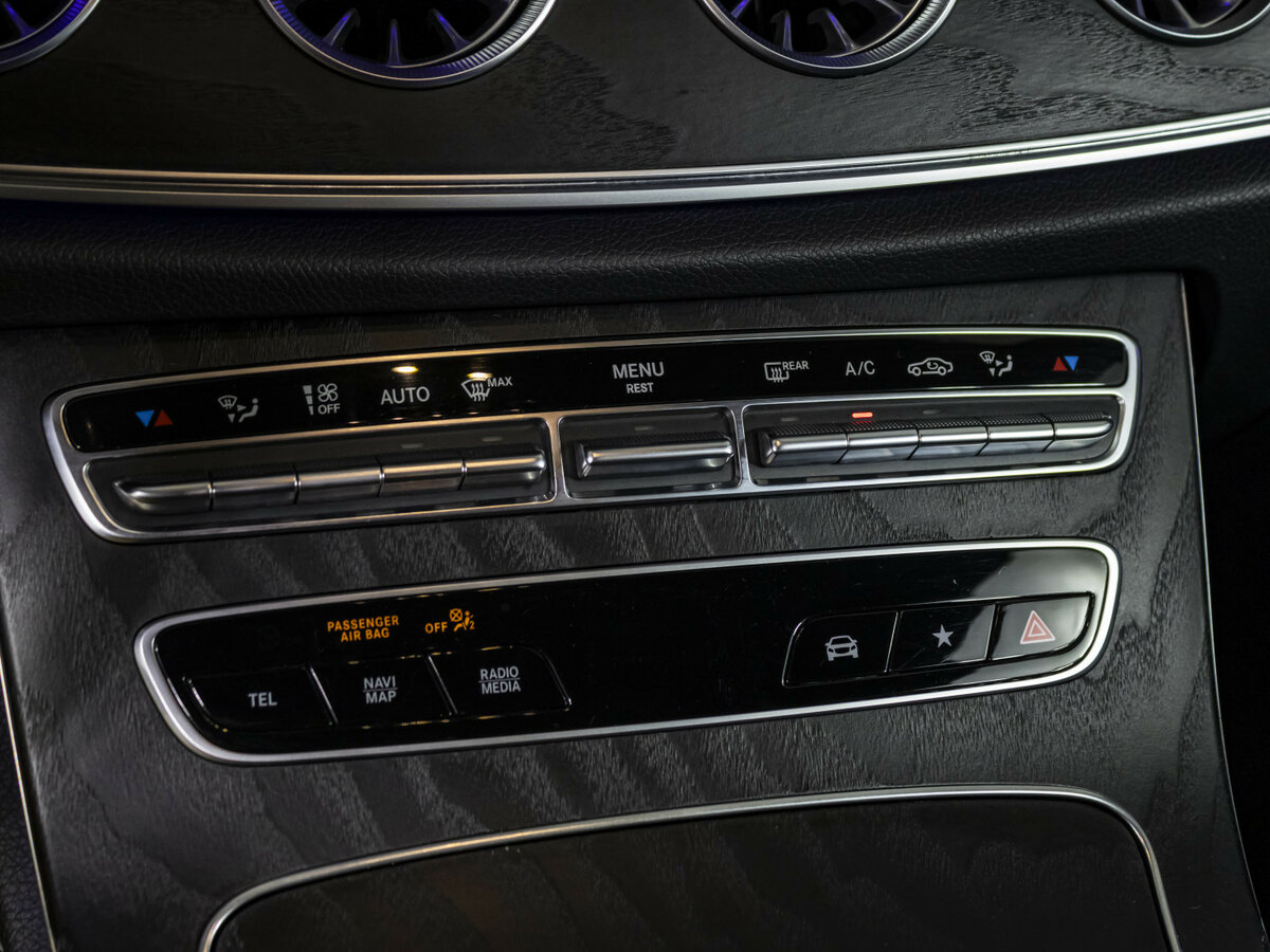 Mercedes-Benz E-Класс с пробегом — 2020 год. Фото: #12