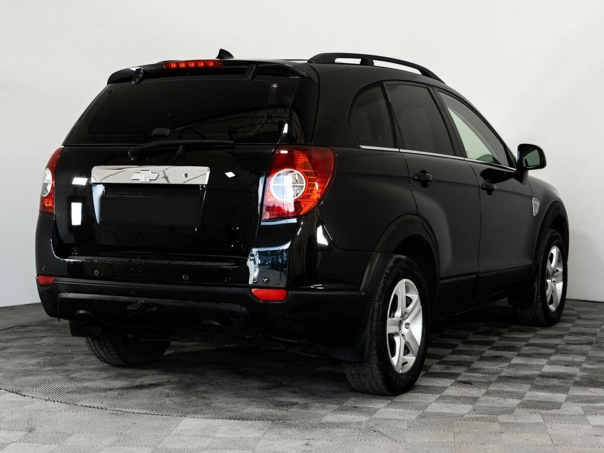 Chevrolet Captiva с пробегом — 2009 год. Фото: #4