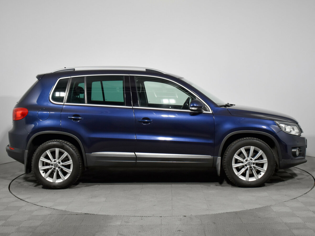 Volkswagen Tiguan с пробегом — 2011 год. Фото: #3