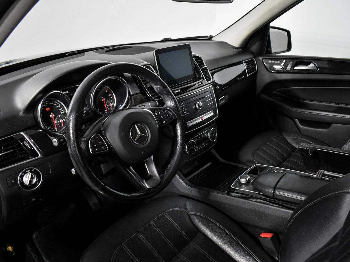 Mercedes-Benz GLE с пробегом — 2016 год. Фото: #8