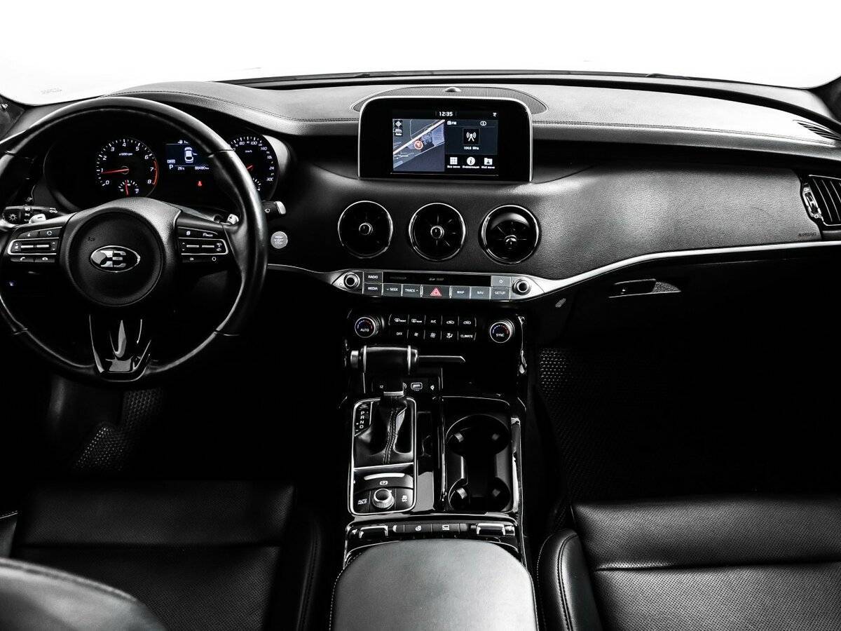 Kia Stinger с пробегом — 2019 год. Фото: #10