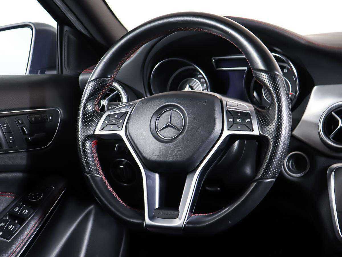 Mercedes-Benz GLA AMG с пробегом — 2014 год. Фото: #13