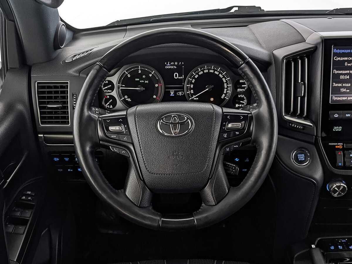 Toyota Land Cruiser с пробегом — 2019 год. Фото: #18