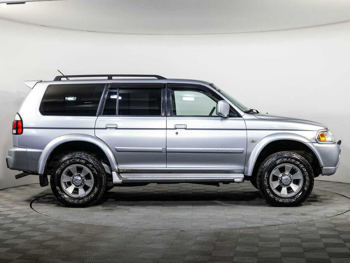 Mitsubishi Pajero Sport с пробегом — 2008 год. Фото: #2