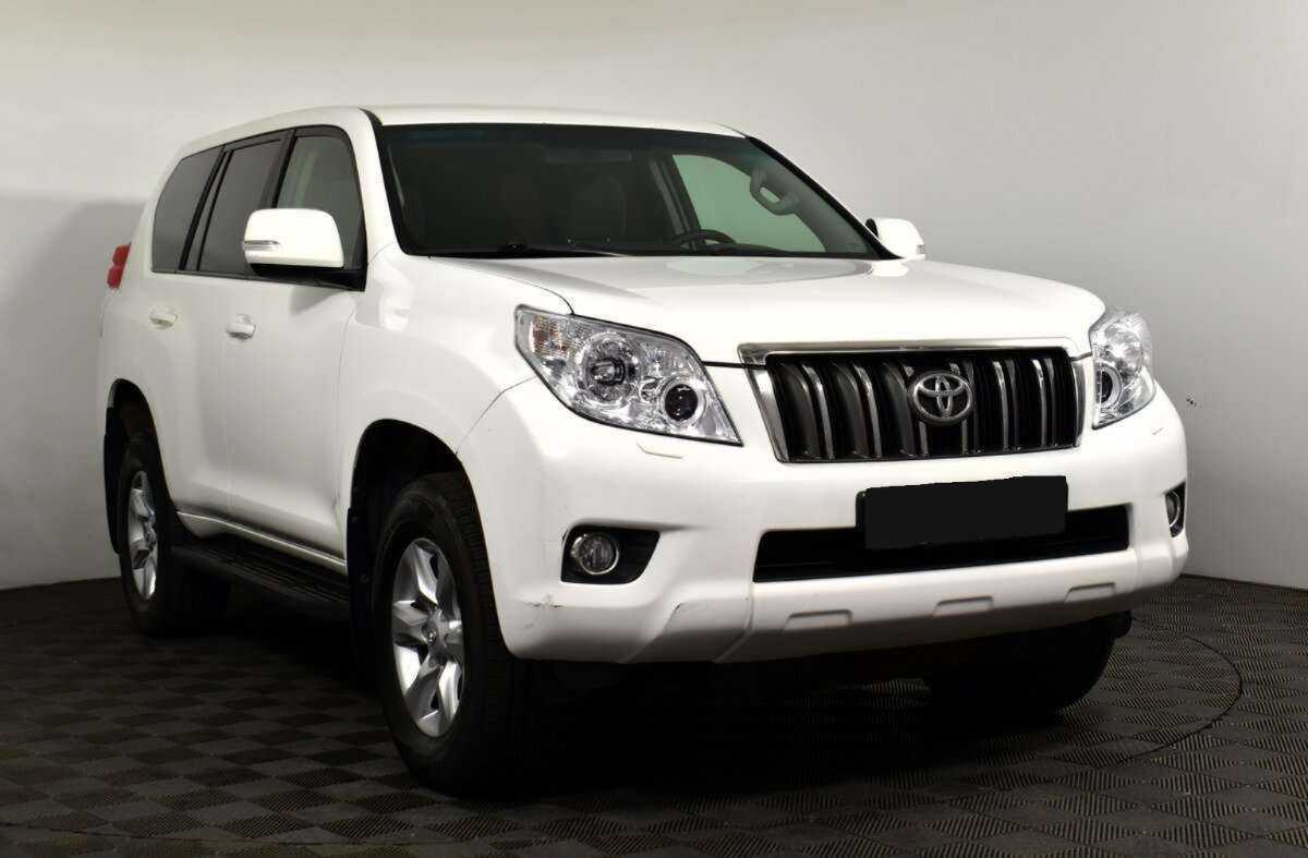 Toyota Land Cruiser Prado с пробегом — 2012 год. Фото: #2
