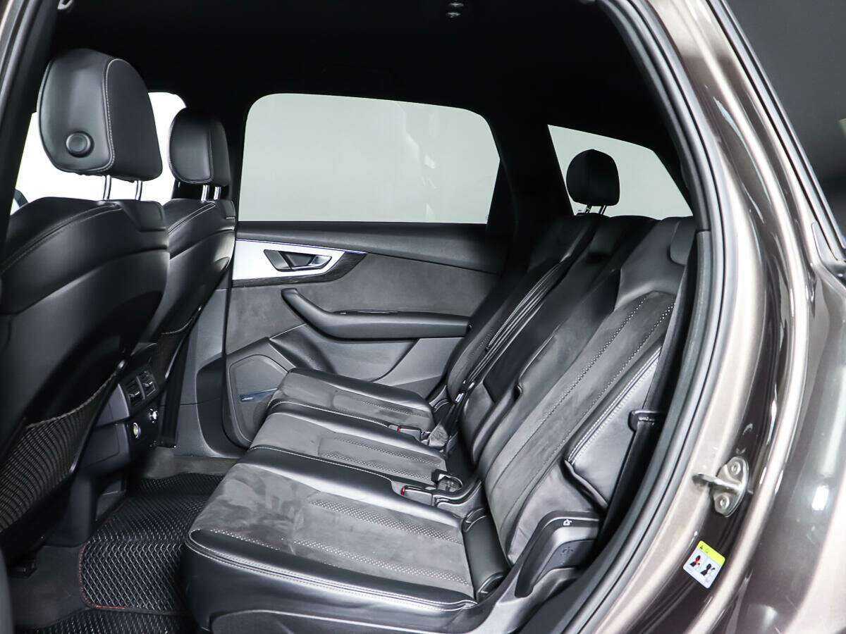 Audi Q7 с пробегом — 2015 год. Фото: #11