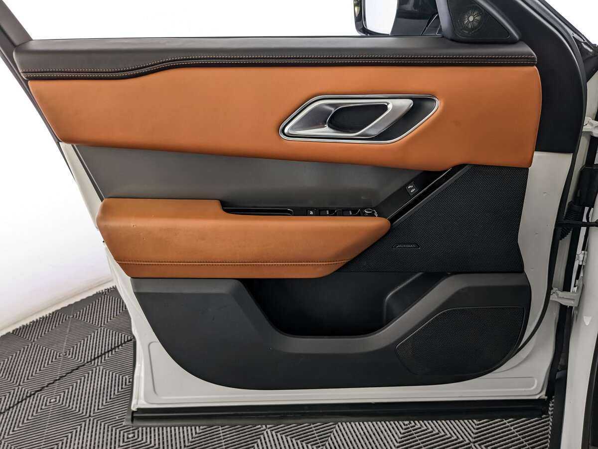 Land Rover Range Rover Velar с пробегом — 2020 год. Фото: #15