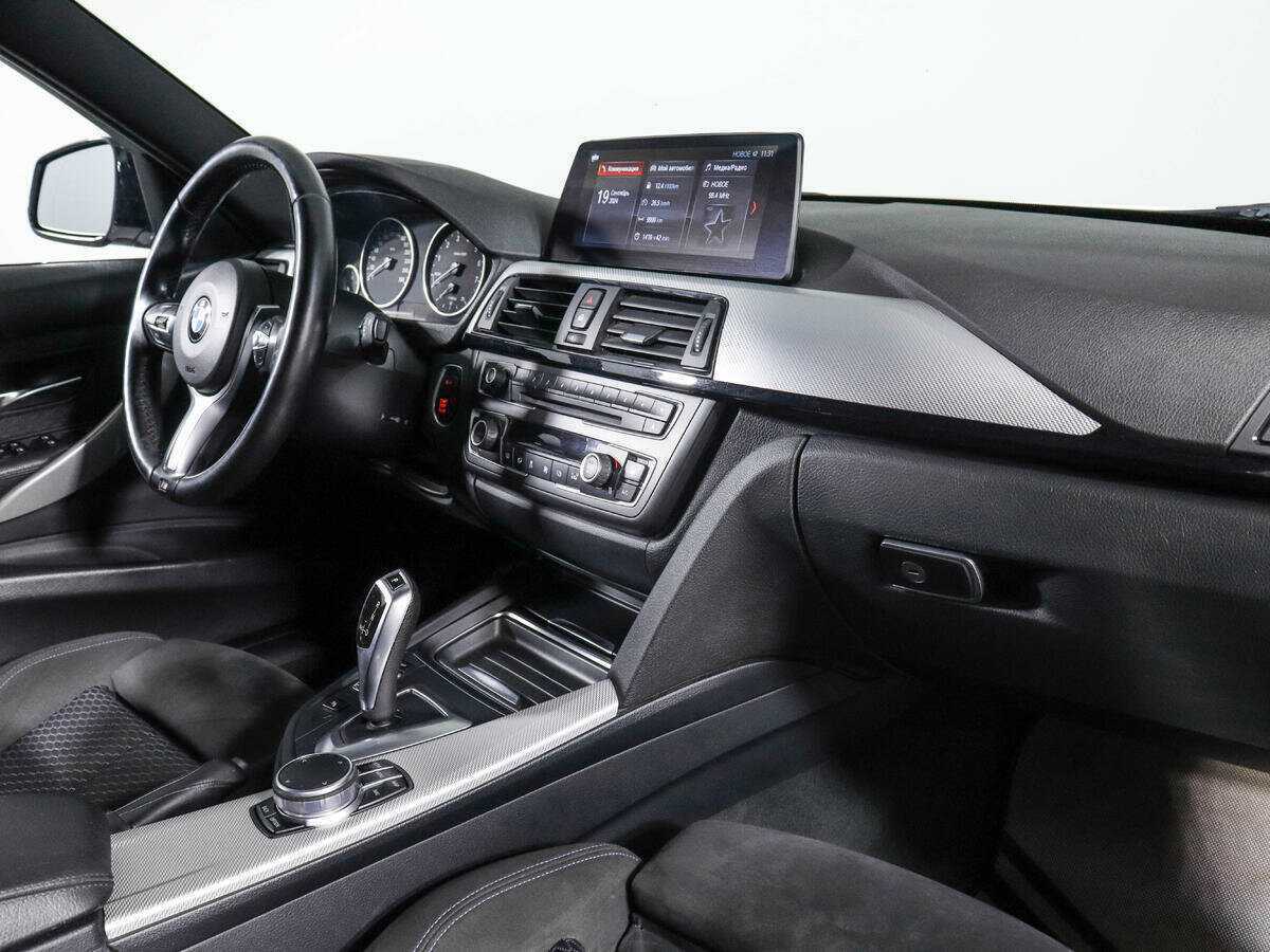 BMW 3 серии с пробегом — 2015 год. Фото: #8