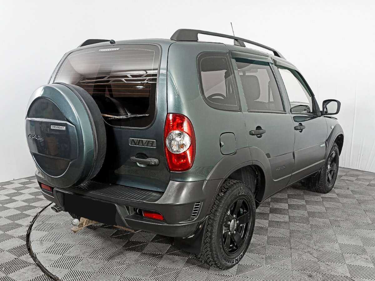Chevrolet Niva с пробегом — 2014 год. Фото: #4