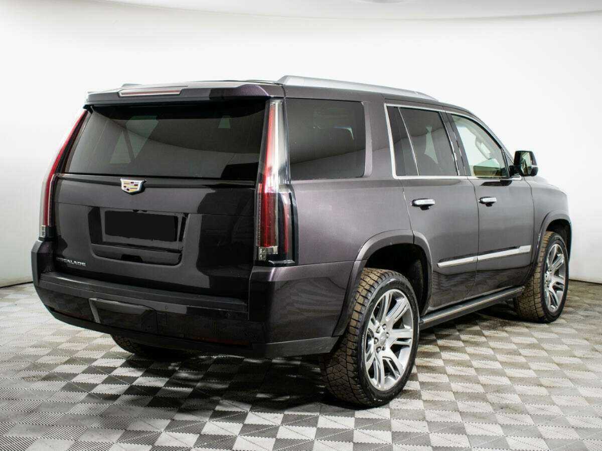 Cadillac Escalade с пробегом — 2016 год. Фото: #3