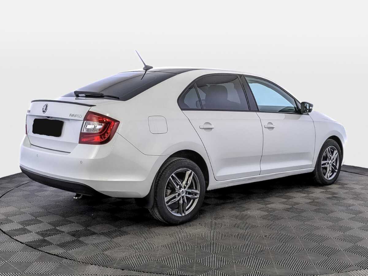 Skoda Rapid с пробегом — 2019 год. Фото: #4