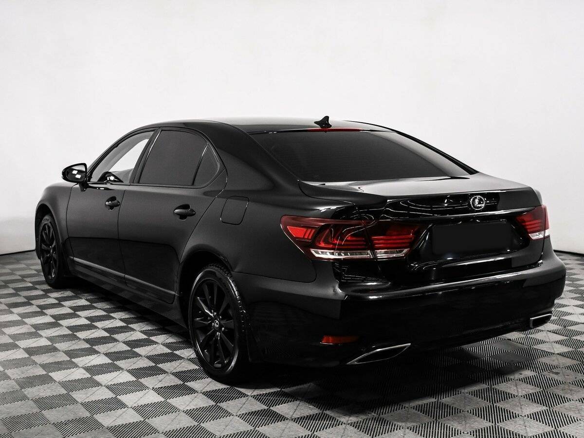 Lexus LS с пробегом — 2012 год. Фото: #6