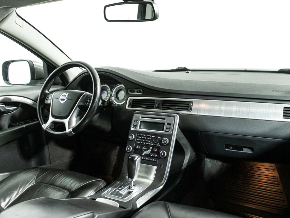 Volvo XC70 с пробегом — 2010 год. Фото: #7