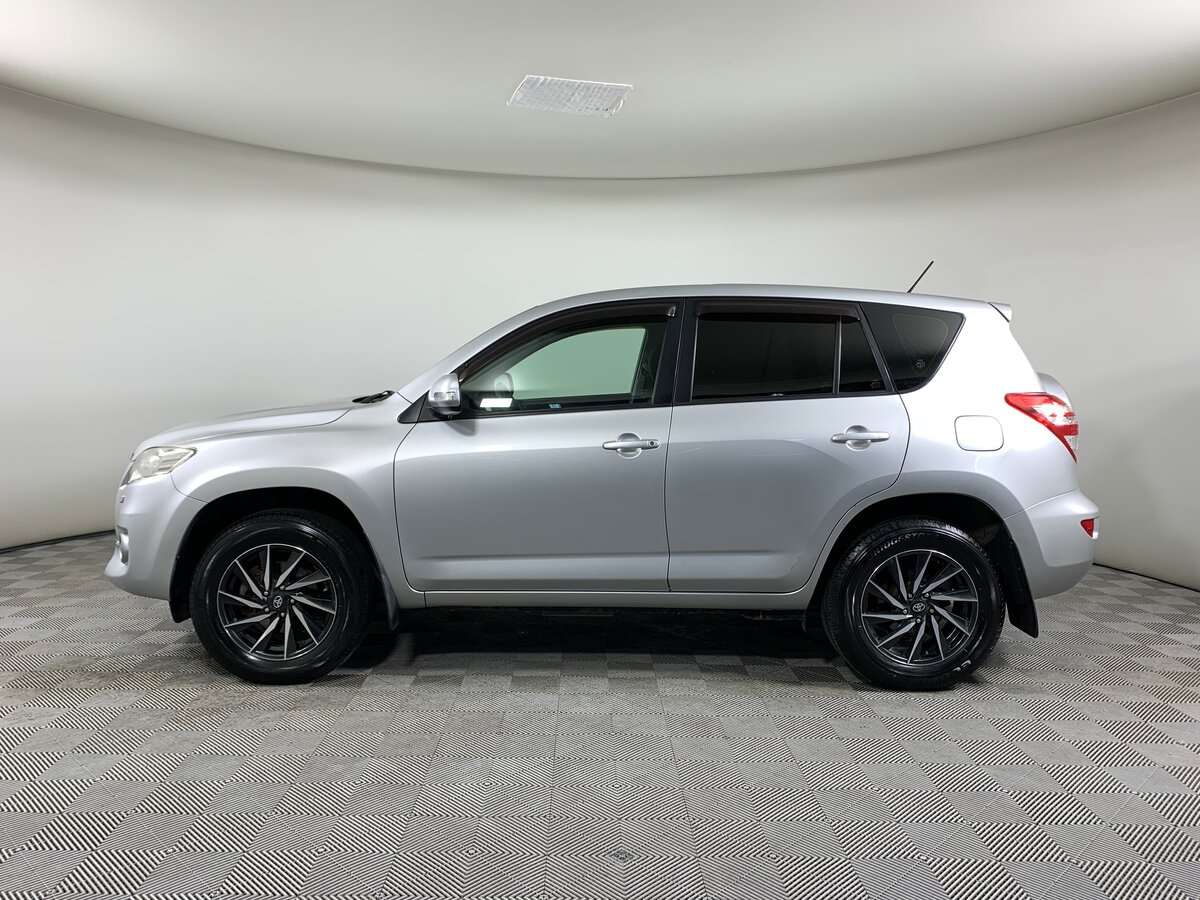 Toyota RAV4 с пробегом — 2010 год. Фото: #7