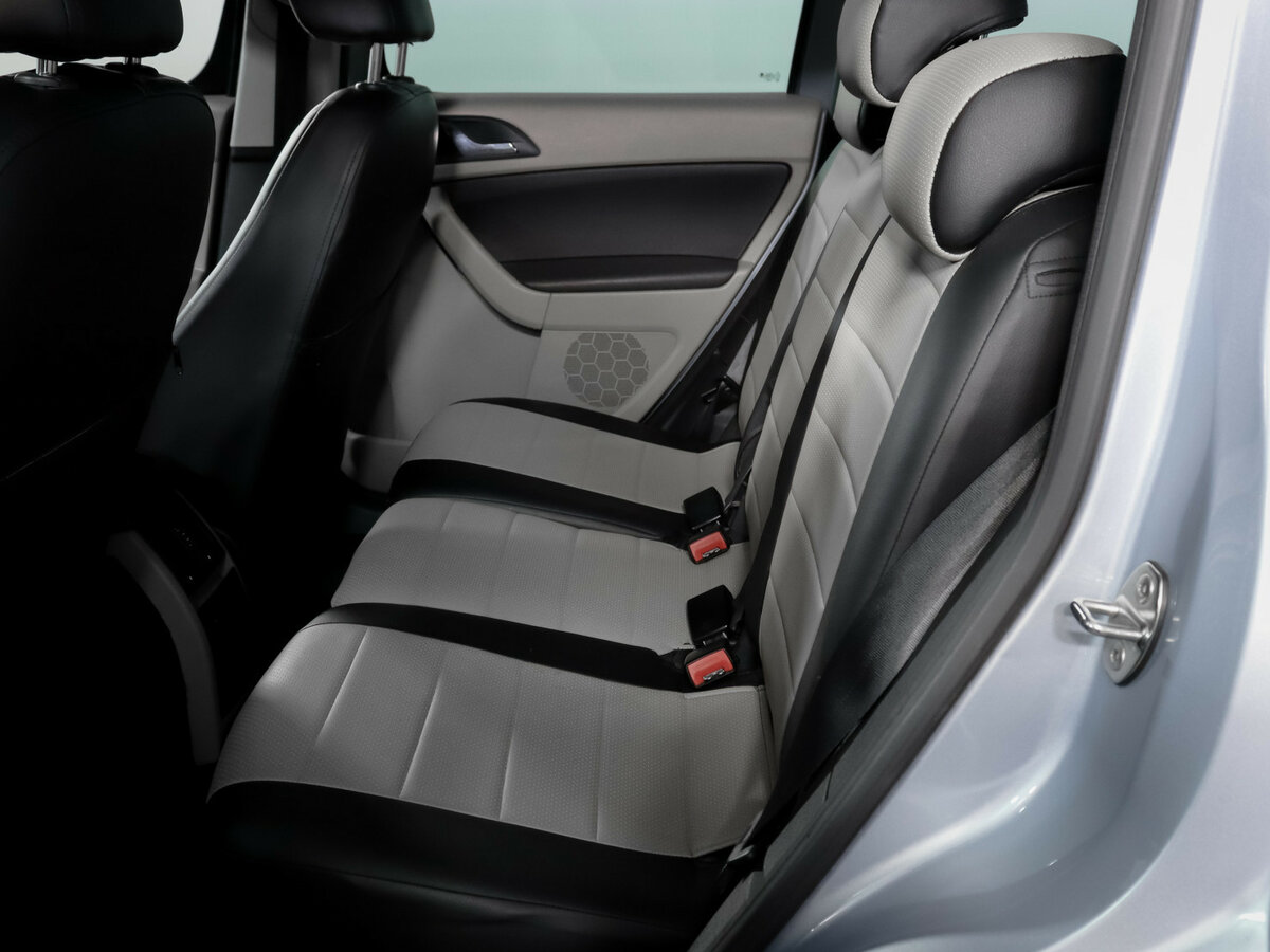 Skoda Yeti с пробегом — 2011 год. Фото: #7