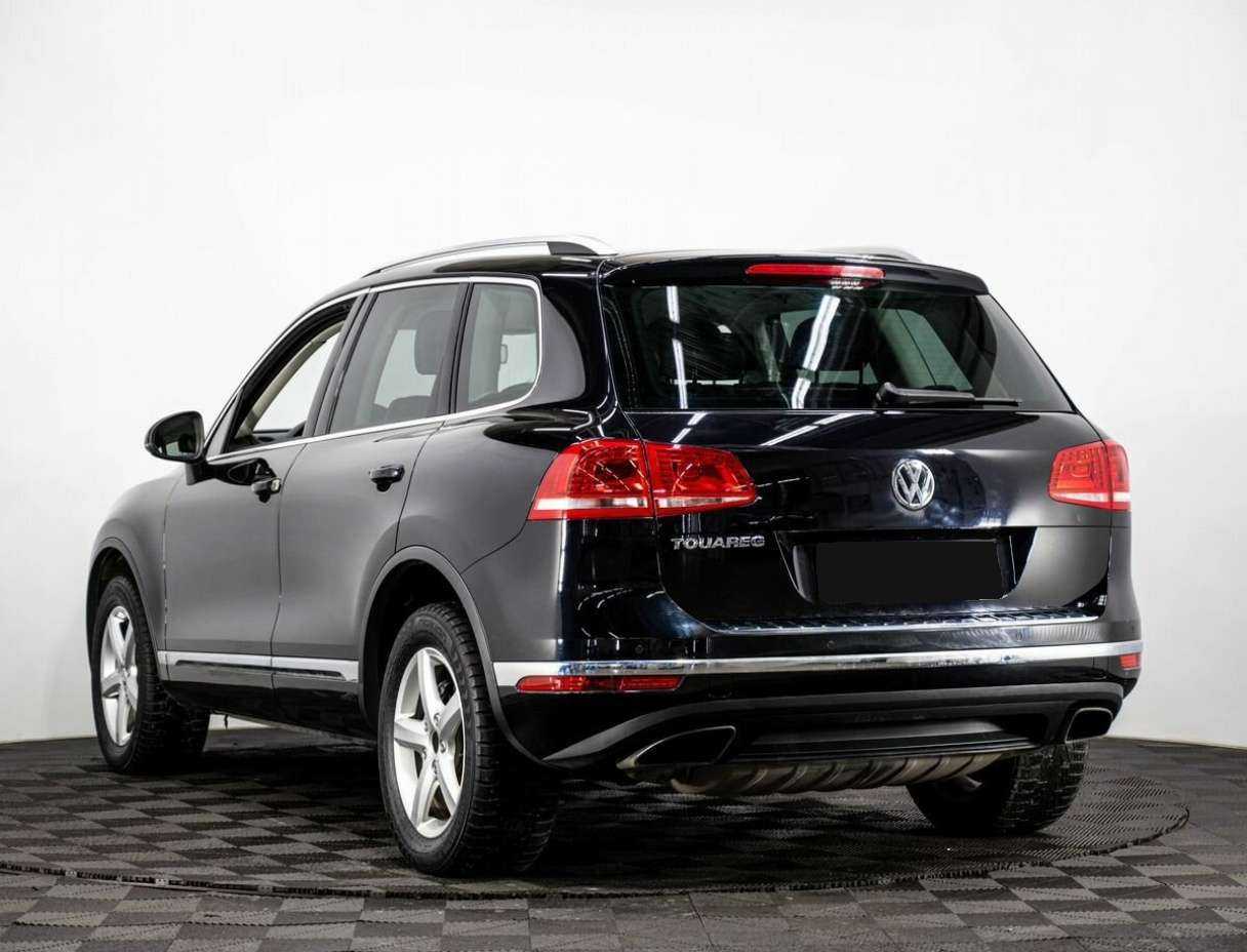 Volkswagen Touareg с пробегом — 2015 год. Фото: #3