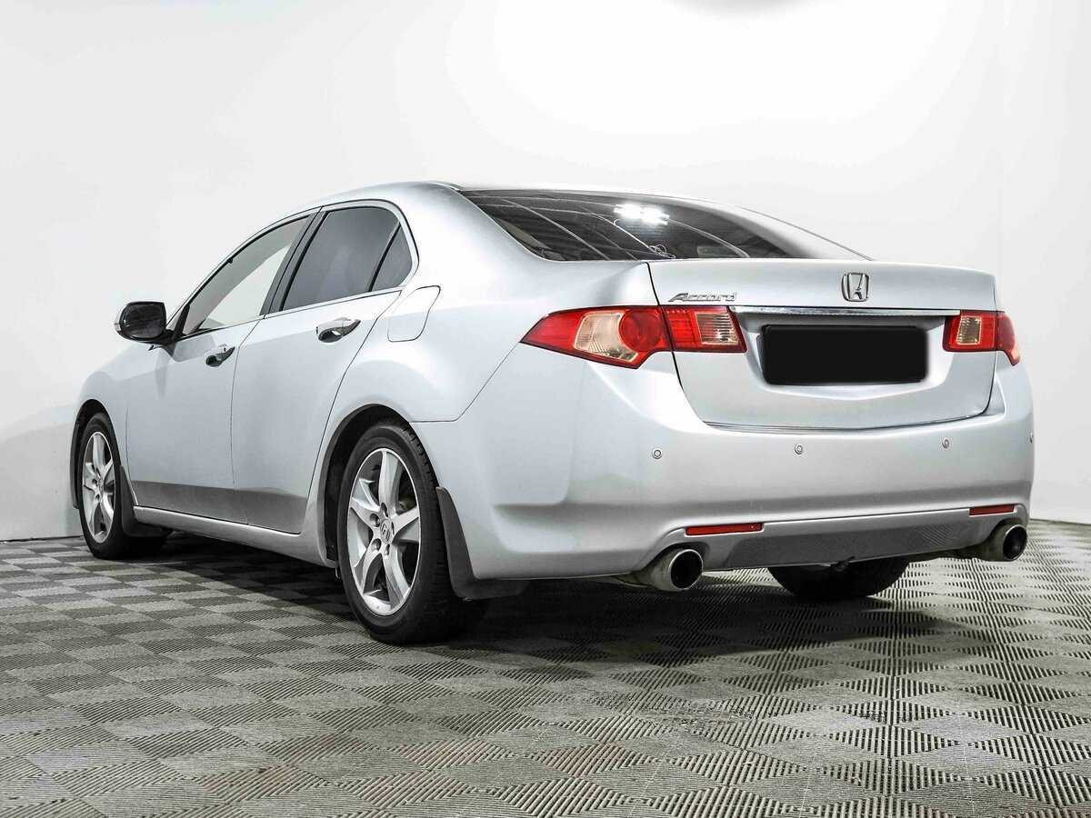 Honda Accord с пробегом — 2011 год. Фото: #5