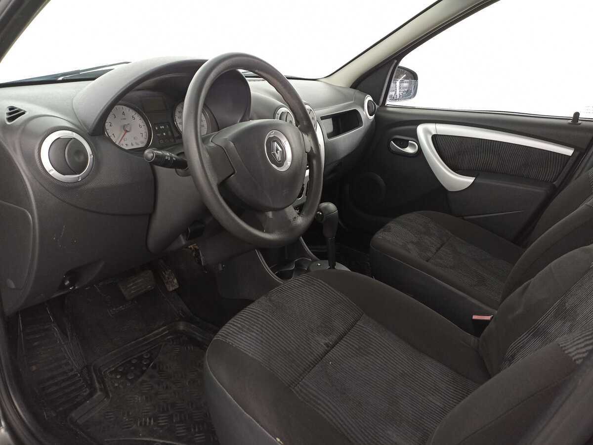 Renault Logan с пробегом — 2011 год. Фото: #15