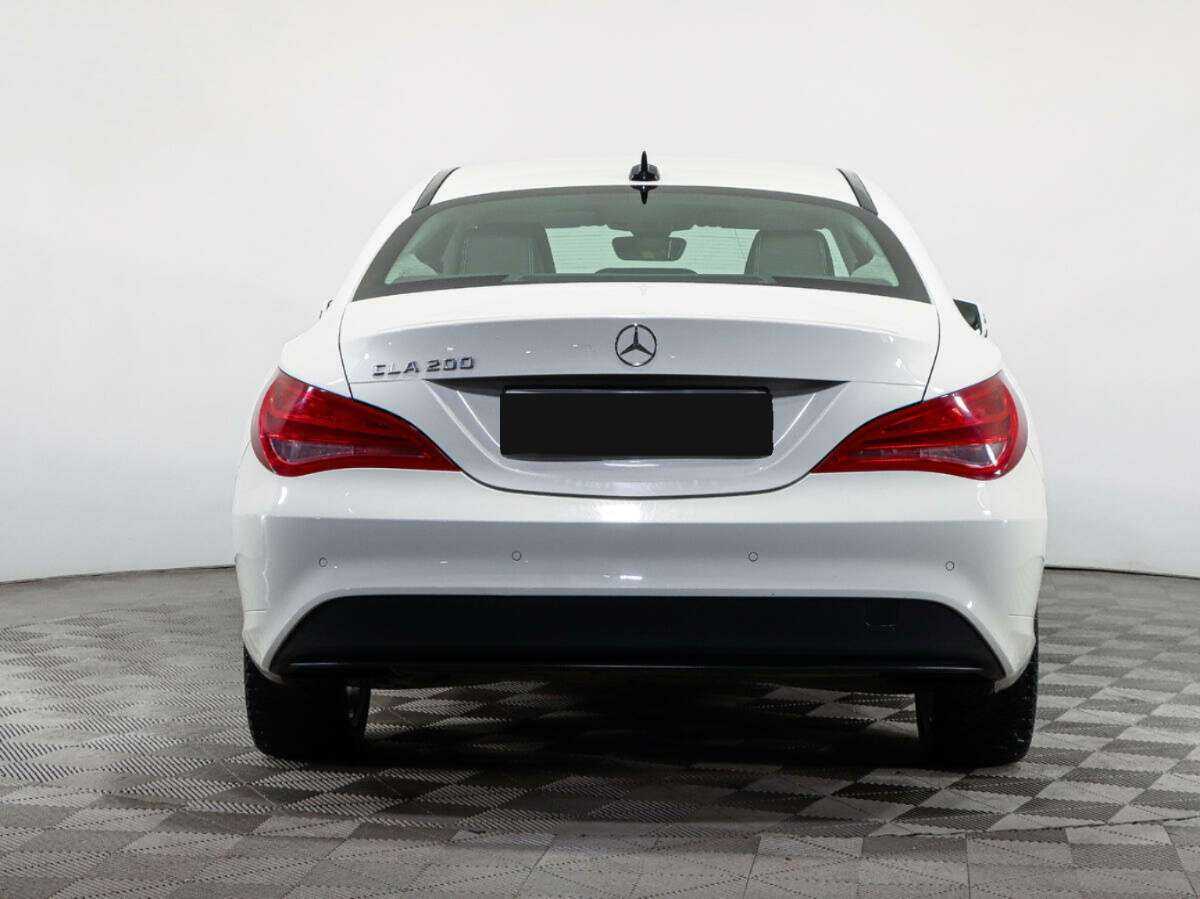 Mercedes-Benz CLA с пробегом — 2015 год. Фото: #5