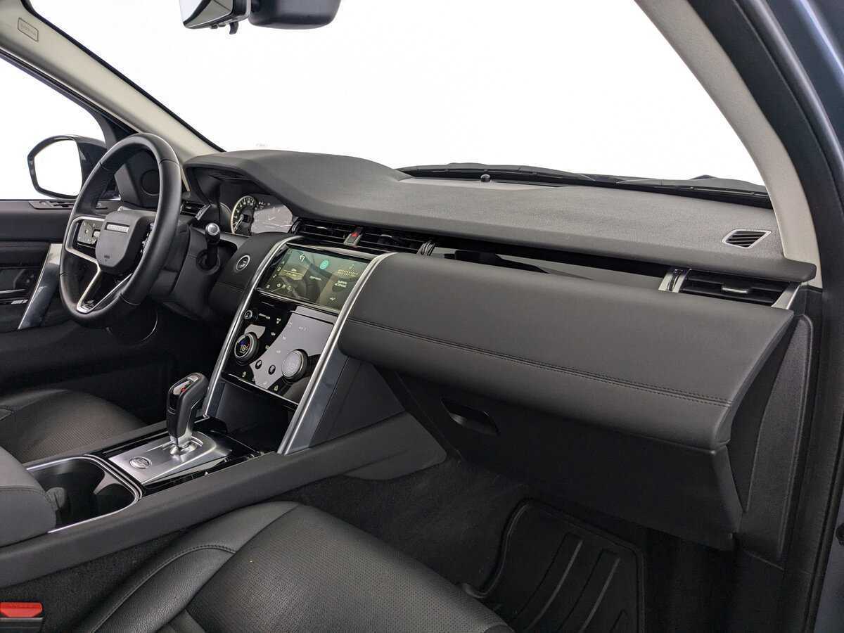 Land Rover Discovery Sport с пробегом — 2022 год. Фото: #8