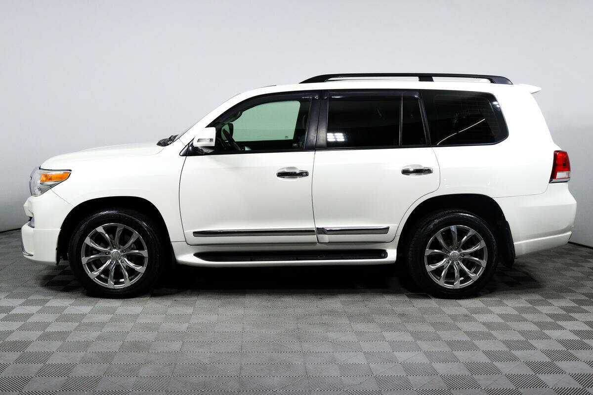 Toyota Land Cruiser с пробегом — 2013 год. Фото: #5