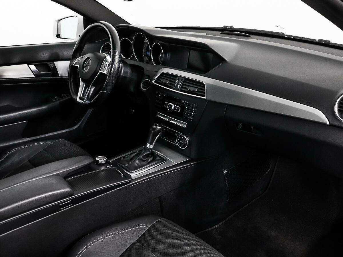 Mercedes-Benz C-Класс с пробегом — 2015 год. Фото: #12
