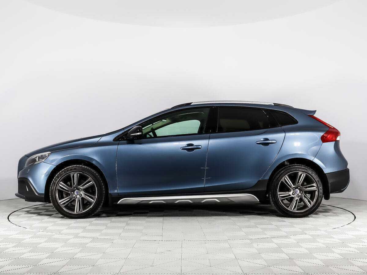Volvo V40 Cross Country с пробегом — 2013 год. Фото: #5