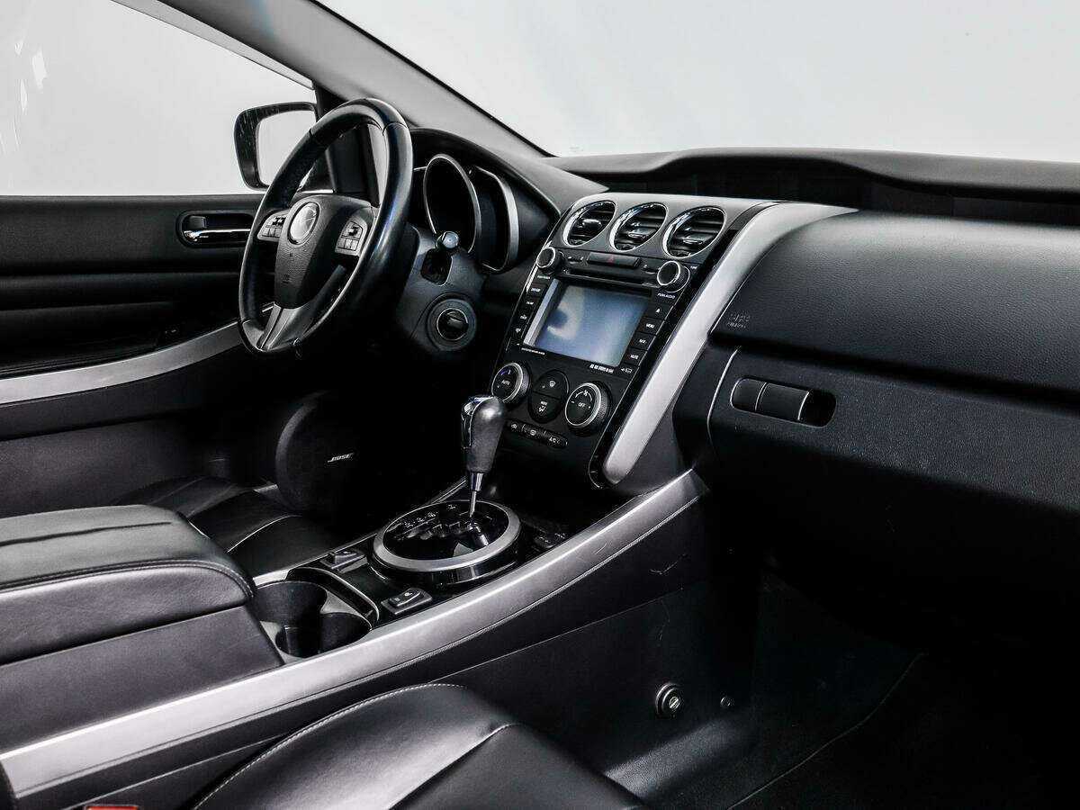 Mazda CX-7 с пробегом — 2010 год. Фото: #12