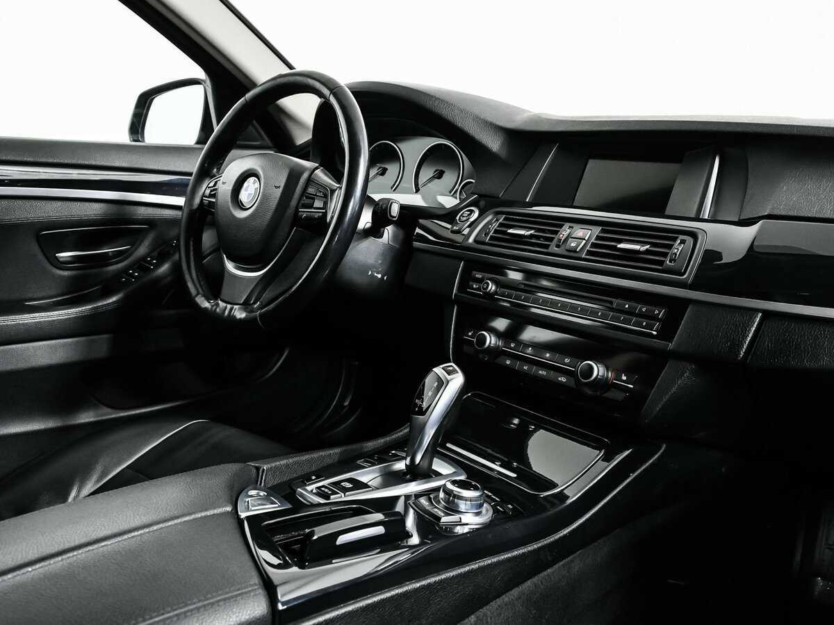 BMW 5 серии с пробегом — 2016 год. Фото: #8