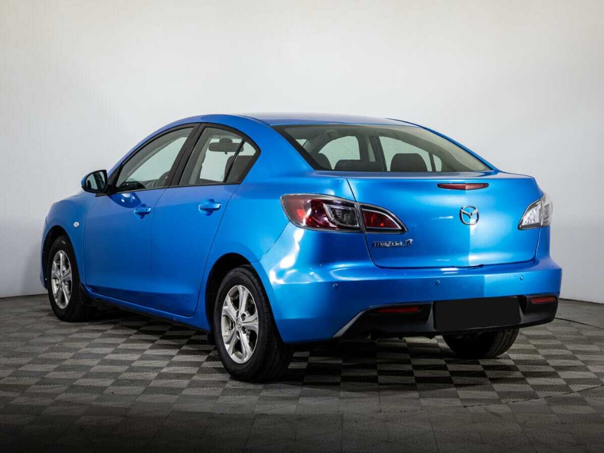 Mazda 3 с пробегом — 2010 год. Фото: #6