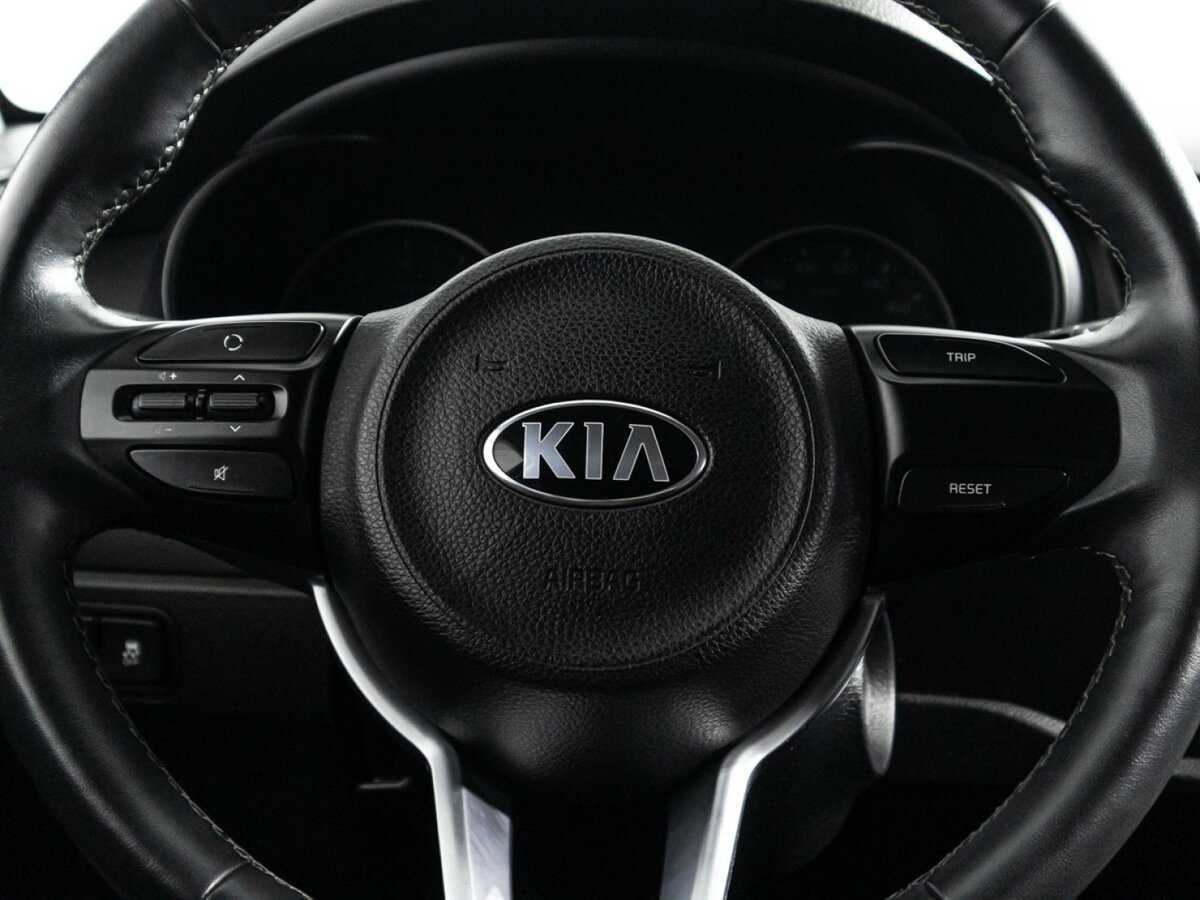 Kia Rio с пробегом — 2020 год. Фото: #20