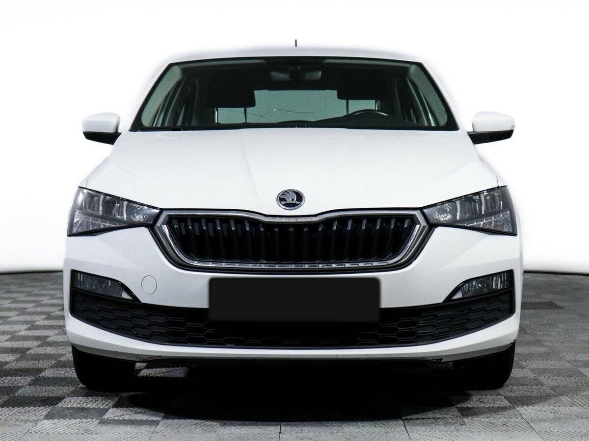 Skoda Rapid с пробегом — 2021 год. Фото: #1