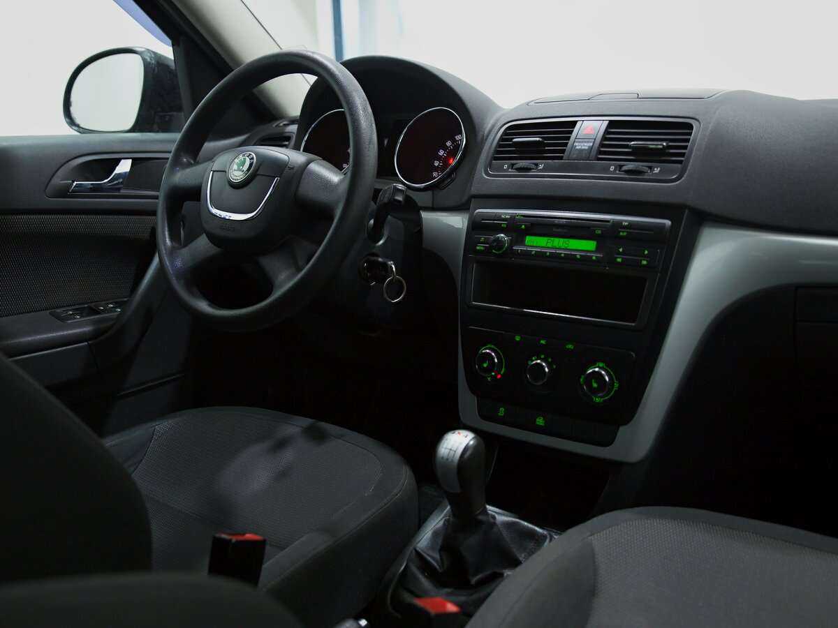 Skoda Yeti с пробегом — 2010 год. Фото: #6