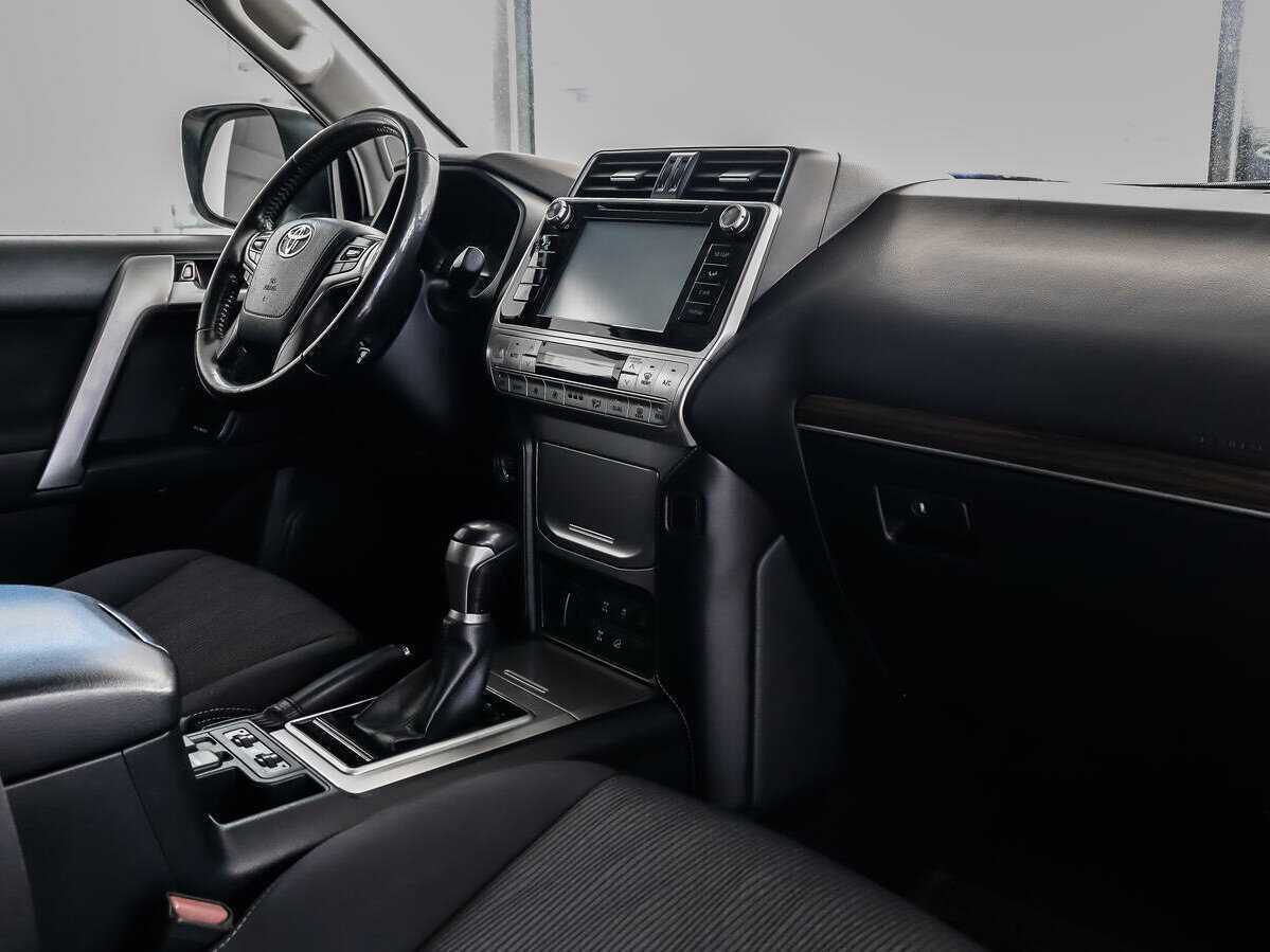 Toyota Land Cruiser Prado с пробегом — 2019 год. Фото: #6