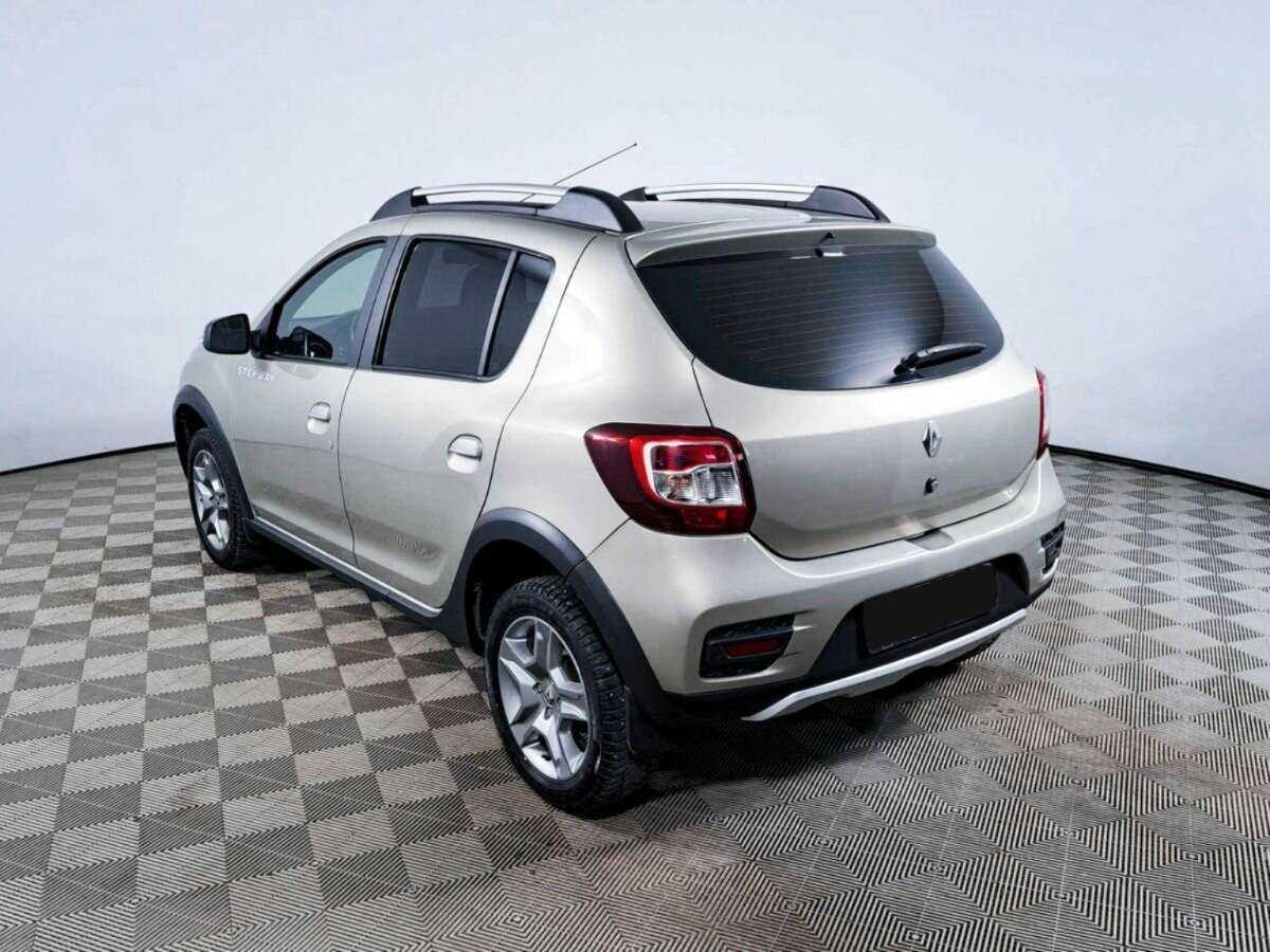 Renault Sandero с пробегом — 2019 год. Фото: #6
