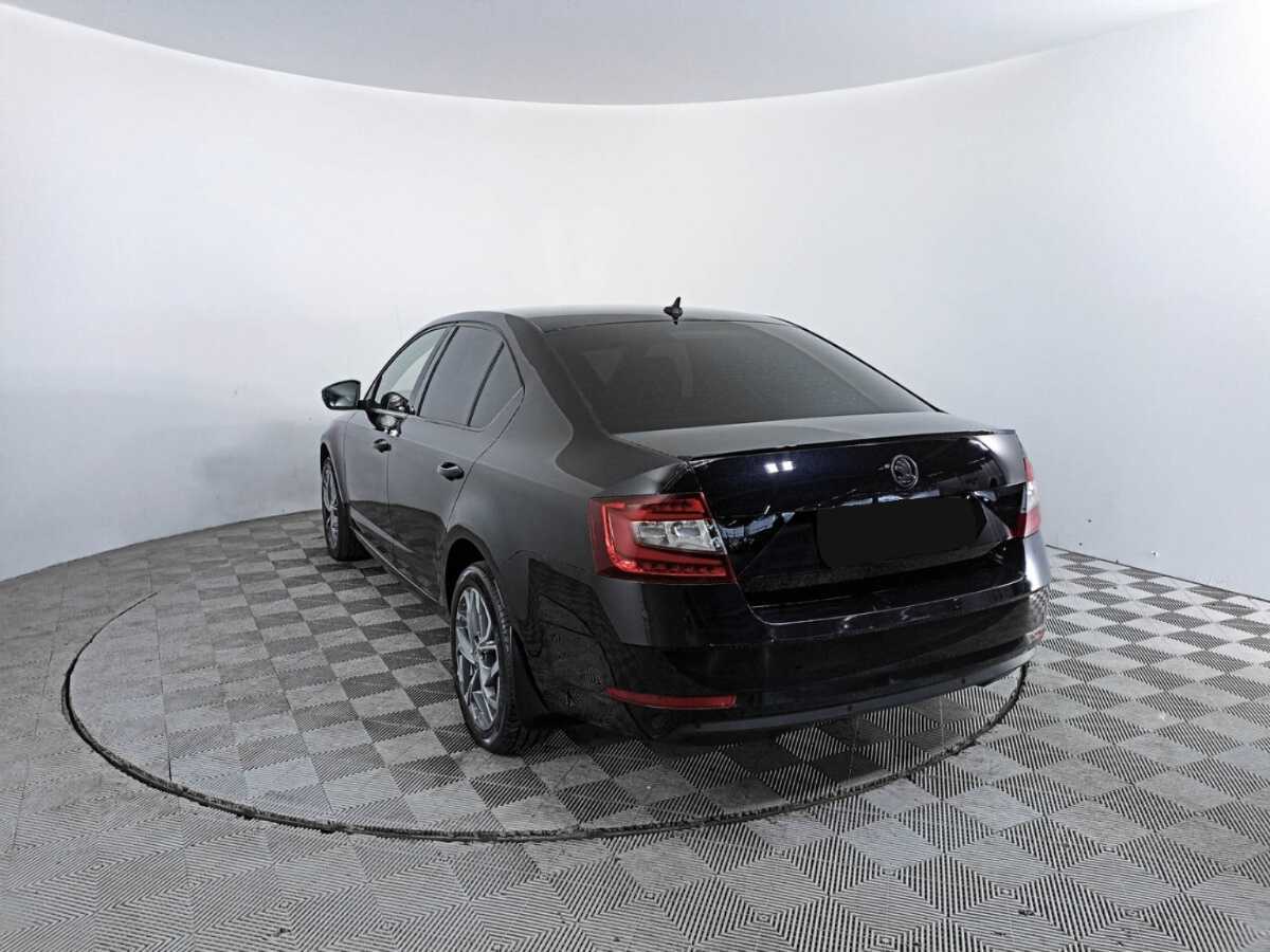Skoda Octavia с пробегом — 2018 год. Фото: #6