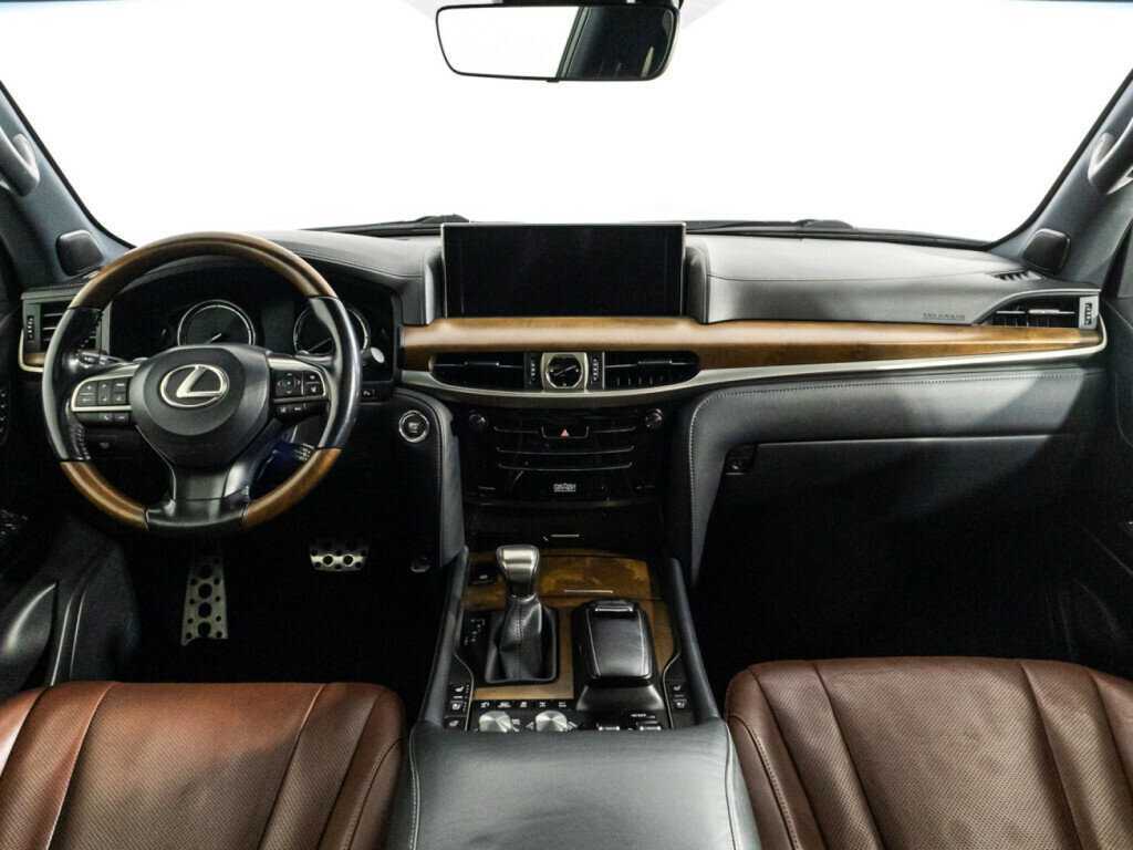 Lexus LX с пробегом — 2018 год. Фото: #12