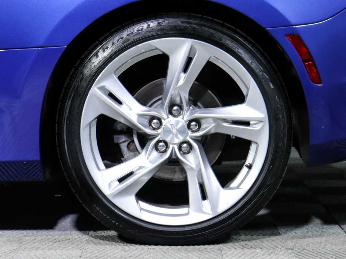 Chevrolet Camaro с пробегом — 2020 год. Фото: #11