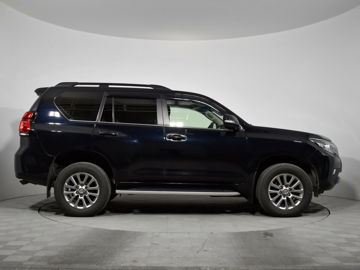 Toyota Land Cruiser Prado с пробегом — 2018 год. Фото: #3
