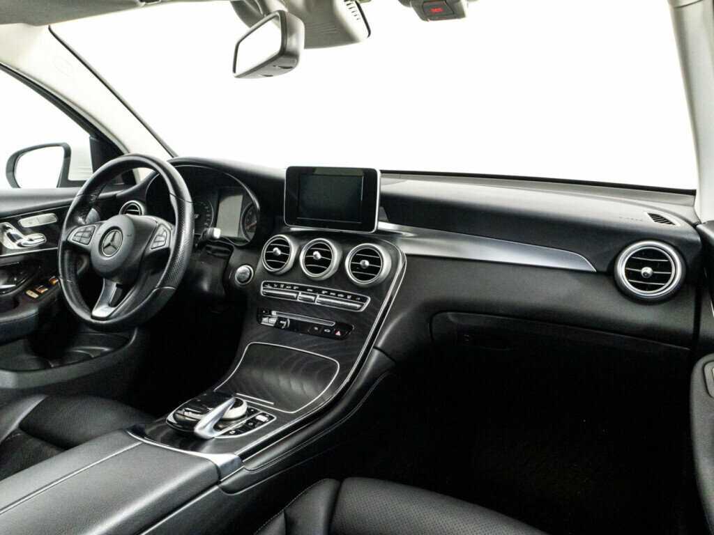 Mercedes-Benz GLC Coupe с пробегом — 2018 год. Фото: #8
