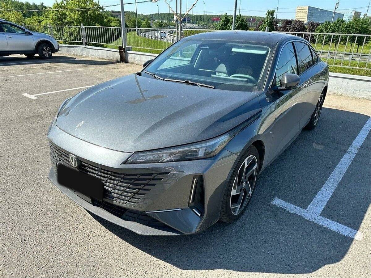 Changan Lamore с пробегом — 2023 год. Посмотреть фото