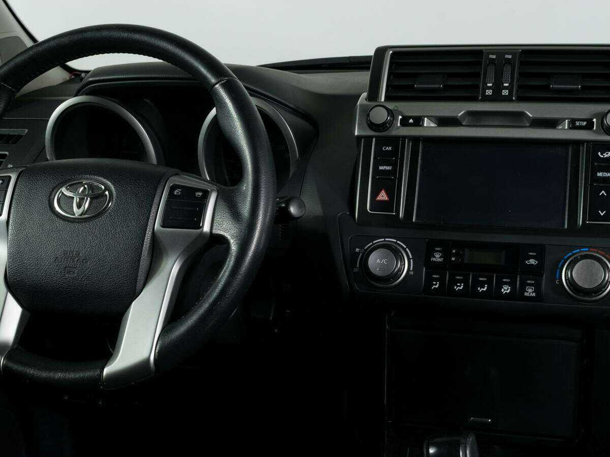 Toyota Land Cruiser Prado с пробегом — 2015 год. Фото: #10