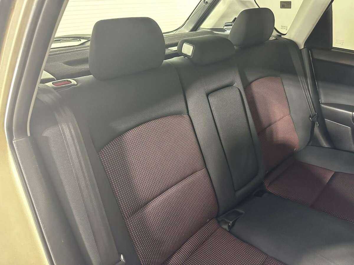 Mazda 3 с пробегом — 2006 год. Фото: #14